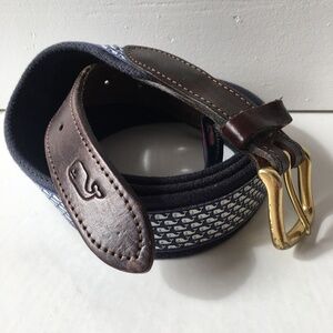 Vineyard Vines Mens Navy Whale Print Belt